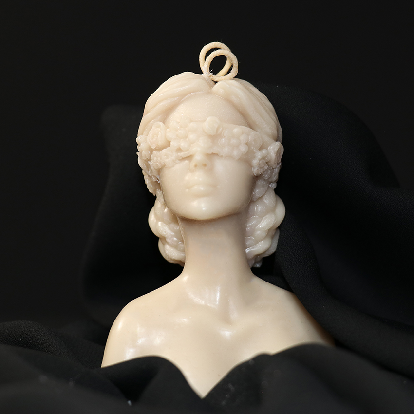 شمع دستساز دست ساز شمع تندیس شمع زن دختر